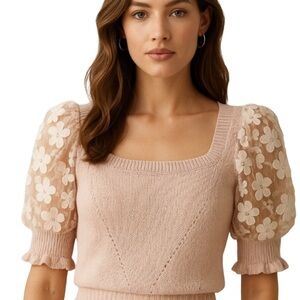 INDUSTRY REPUBLIC CLOTHING KNIT PUFF SLEEVE FLORAL APPLIQUÉ WOMEN’S SIZE: L